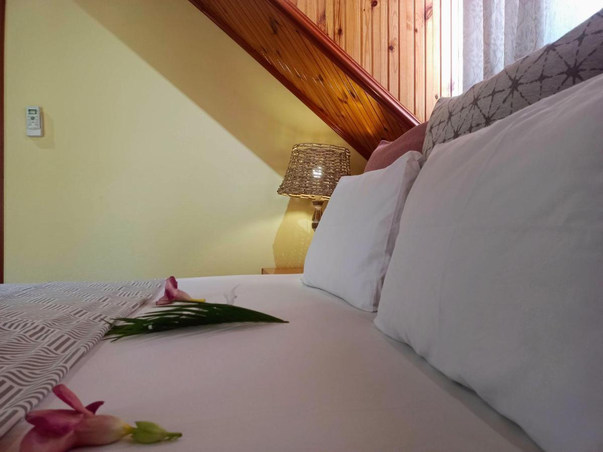 Badamier Self-Catering Lägenhet La Digue Exteriör bild