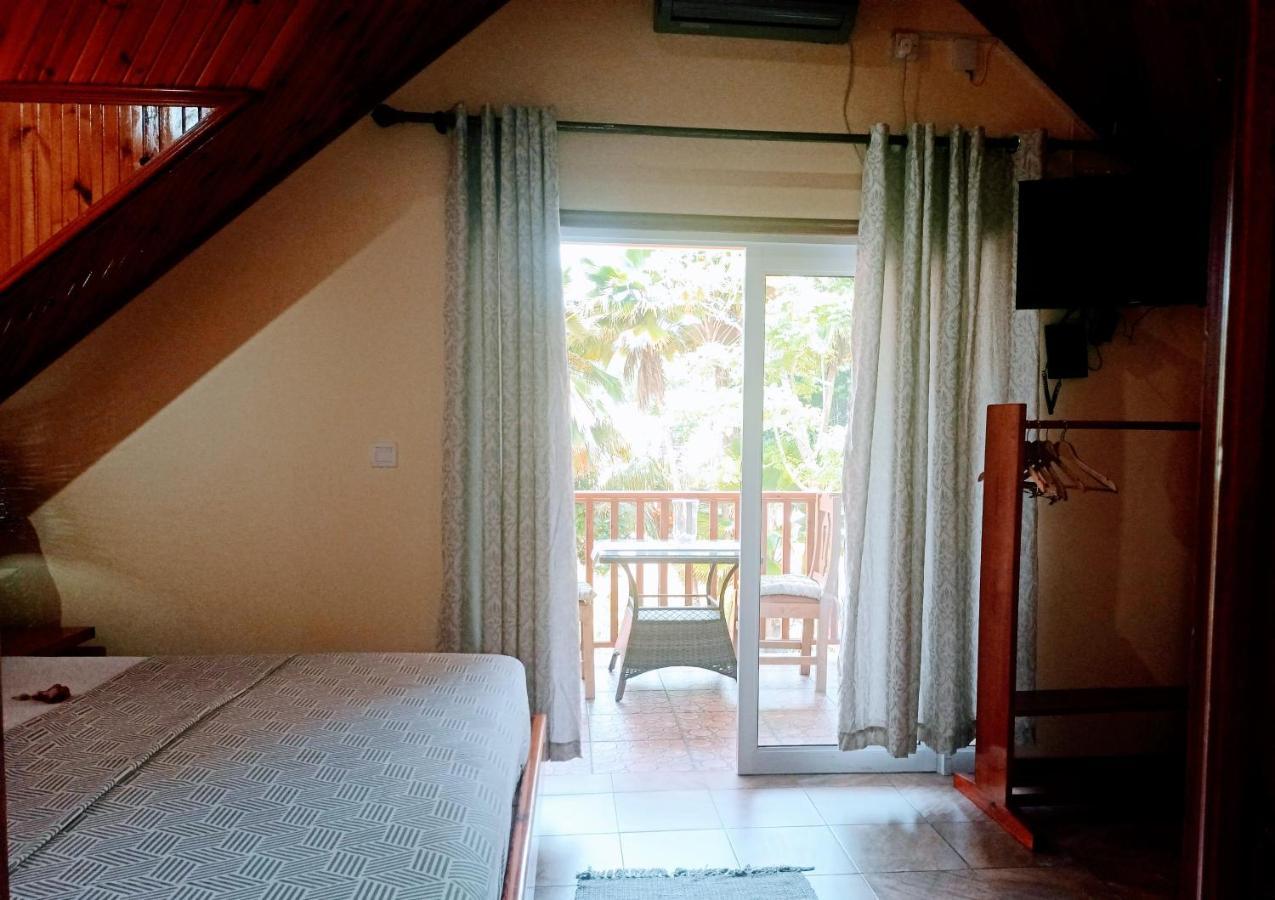 Badamier Self-Catering Lägenhet La Digue Exteriör bild