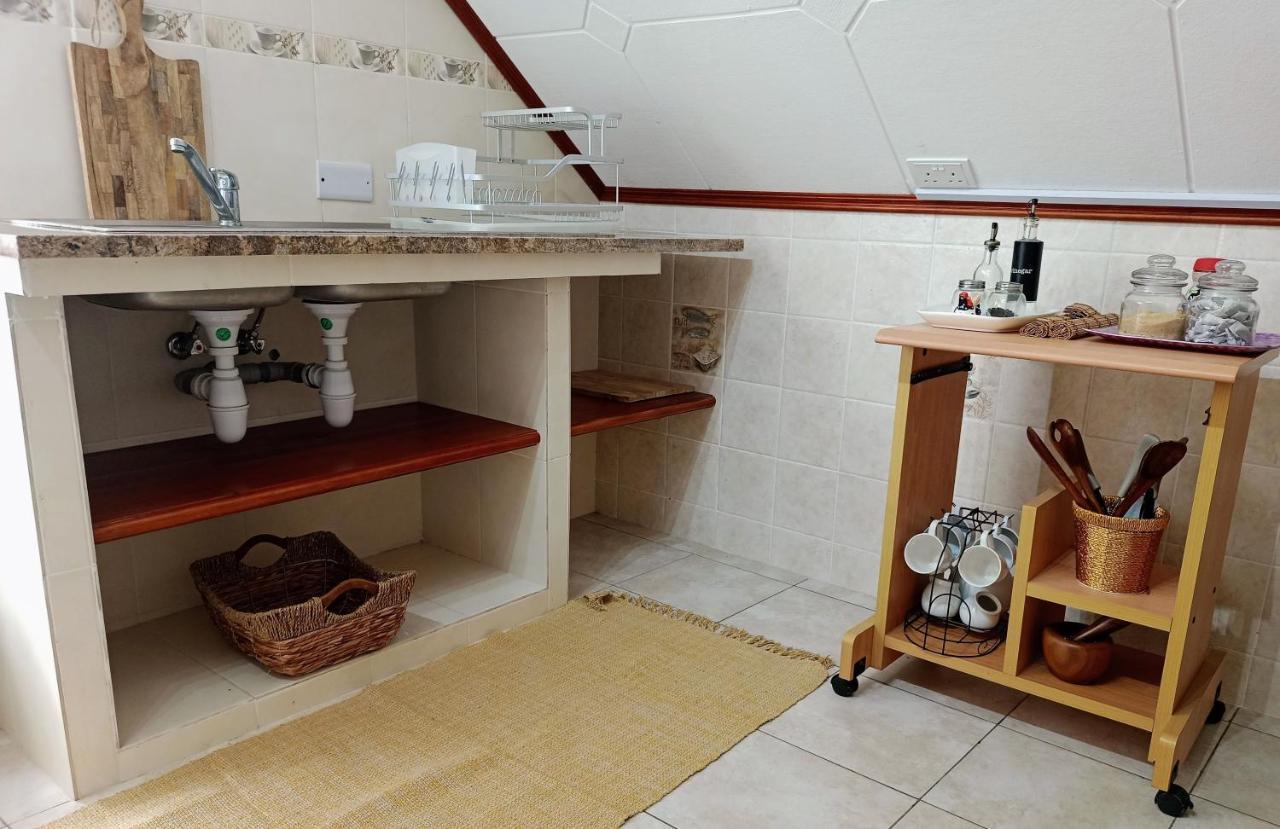 Badamier Self-Catering Lägenhet La Digue Exteriör bild