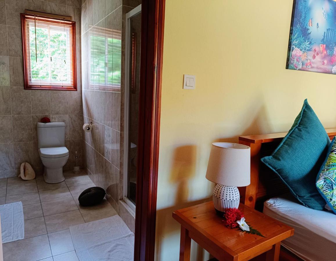 Badamier Self-Catering Lägenhet La Digue Exteriör bild